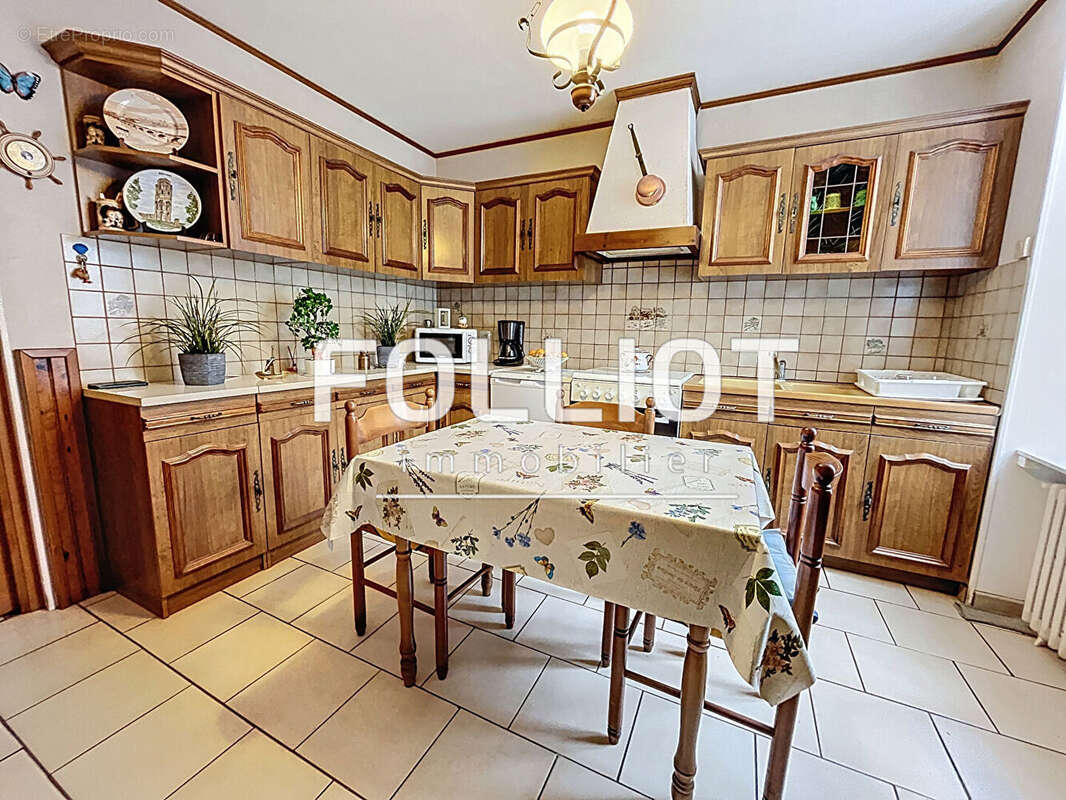 Maison à CLINCHAMPS-SUR-ORNE