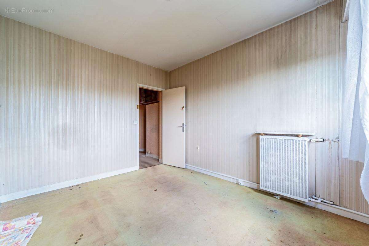 Appartement à LE PLESSIS-ROBINSON