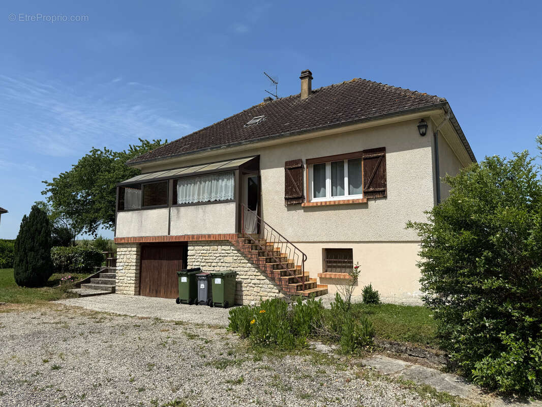 Maison à VILLEMEREUIL