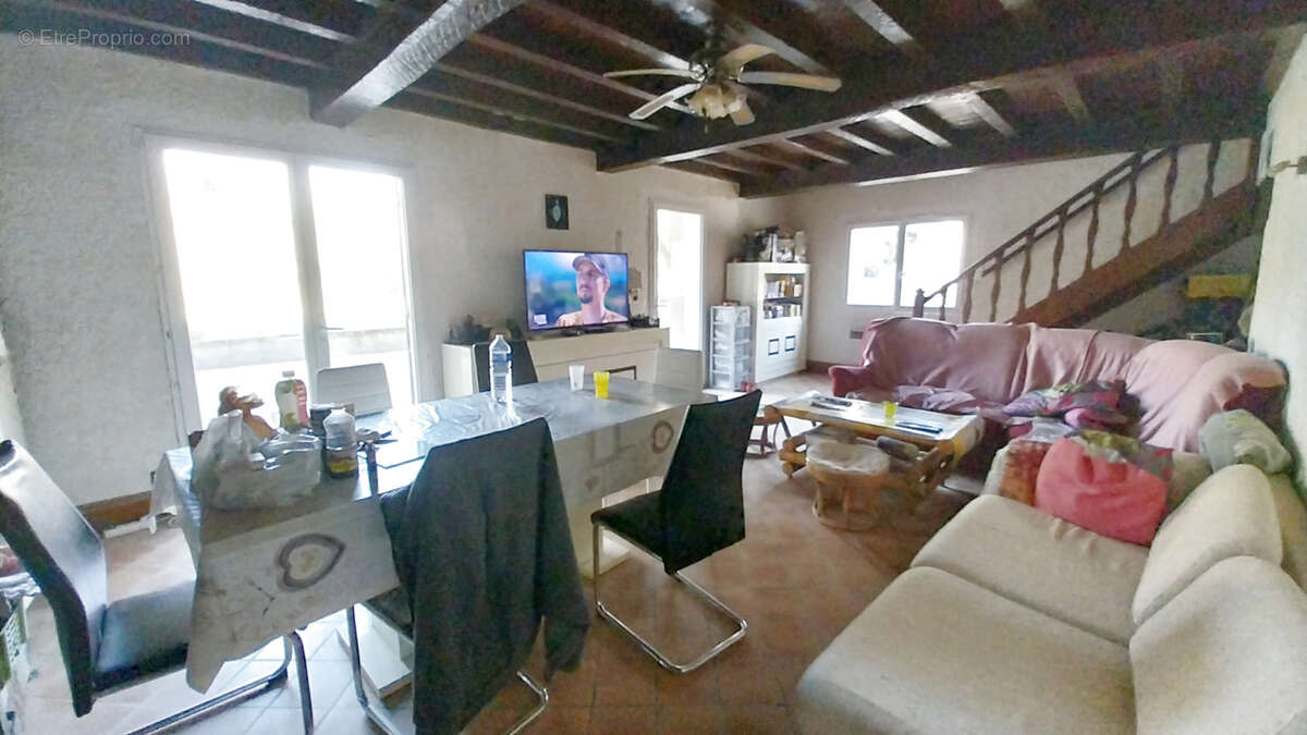 Maison à CHATEAU-L'EVEQUE