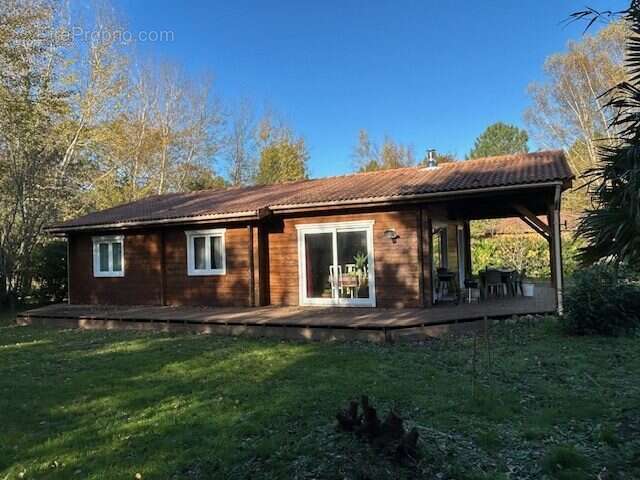 Maison à GRAYAN-ET-L&#039;HOPITAL