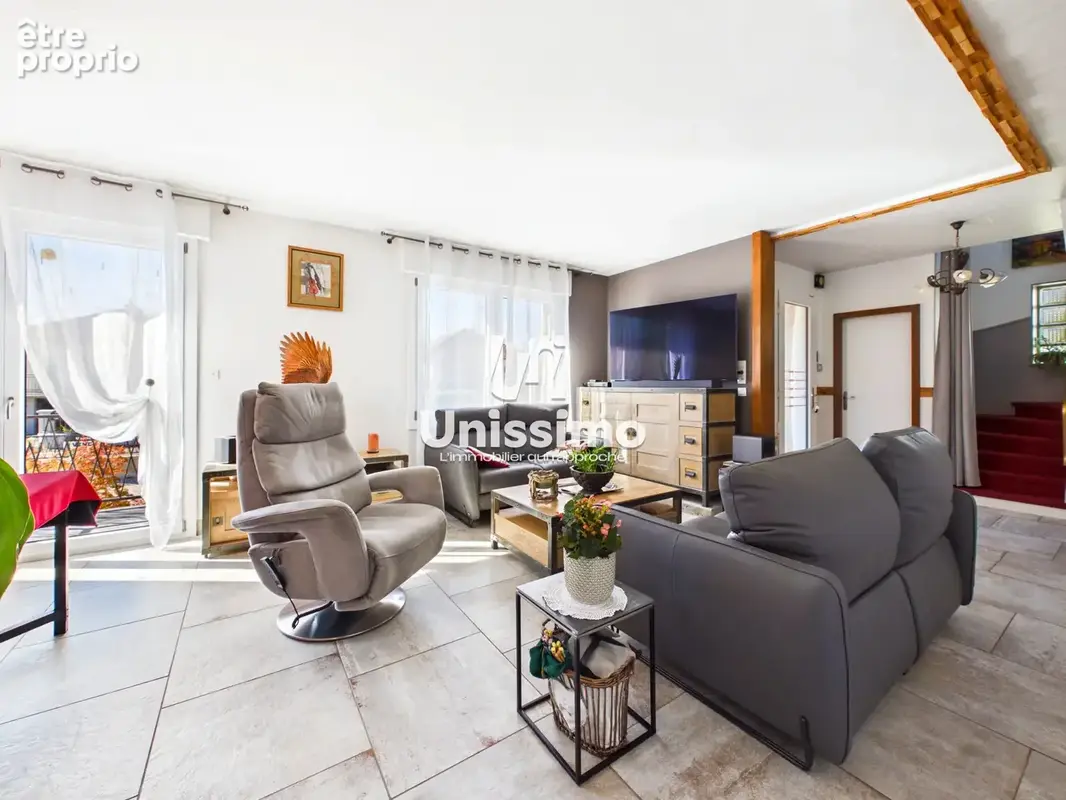 Maison 7 pièces 220 m² à vendre à Exincourt (25400) - photo 5