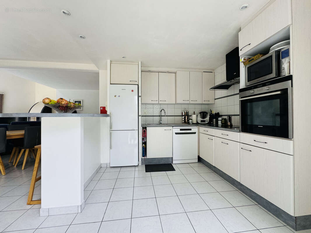 Maison à SAINT-MARCEL-LES-VALENCE