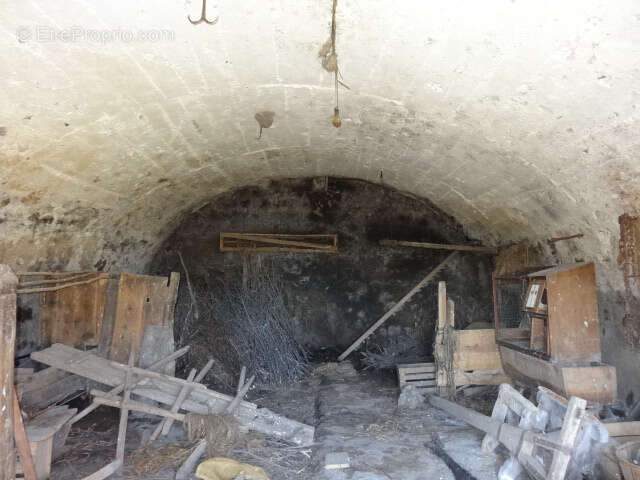 Maison à CHANAT-LA-MOUTEYRE