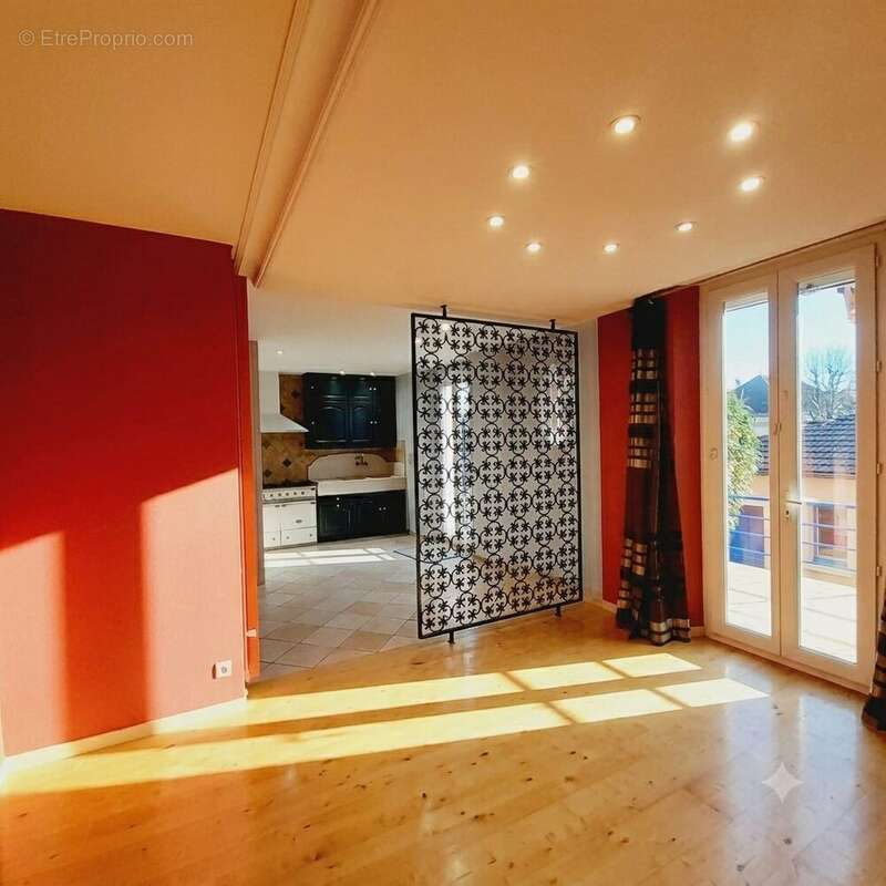 Maison 136 m² à Sens  - photo 4