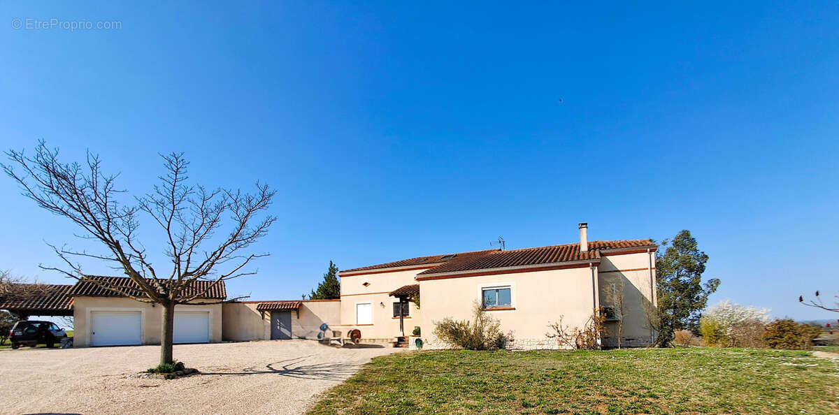 Maison à SAINT-PAUL-D'ESPIS