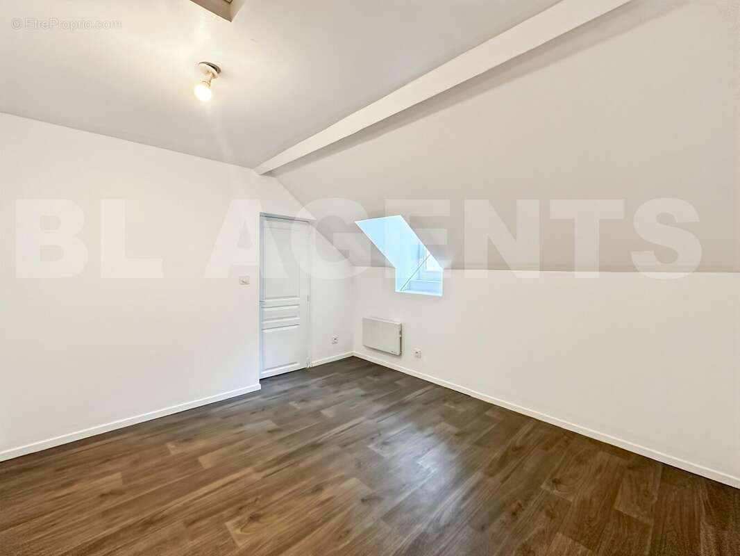 Photo_39_1976 - Maison à SAINT-LAURENT