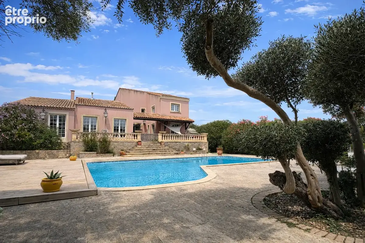 Villa t7 280m2 - terrain 1800m2 - piscine - sous sol - garage - photo 2