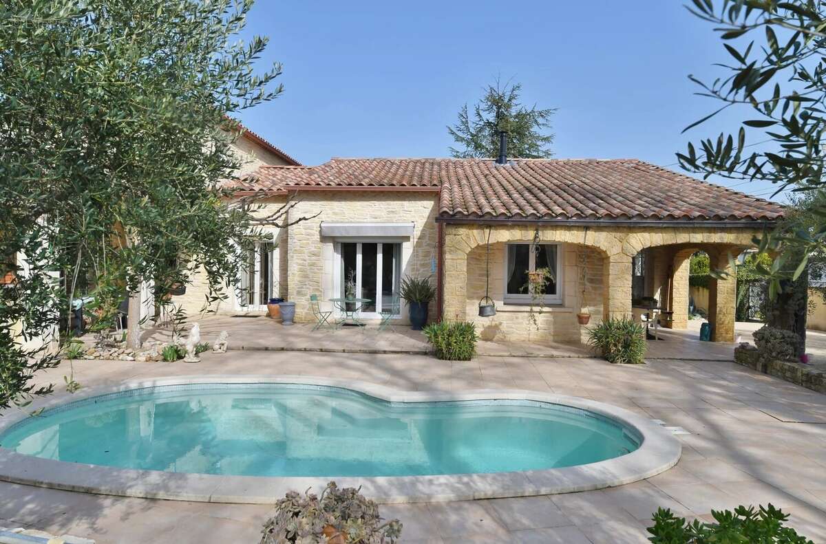 Maison à UZES