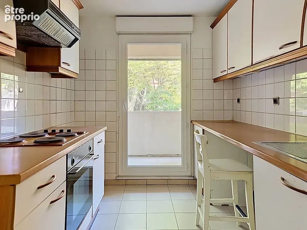 Appartement Marseille 3 pièces 83.52 m2 avec parking cave et balcons - photo 3