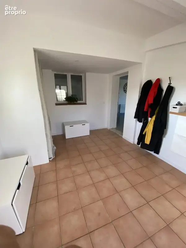Lançon-Provence - 8400 m2 de terrain avec sa maison de 136 m2 et bien plus encore !!! - photo 5