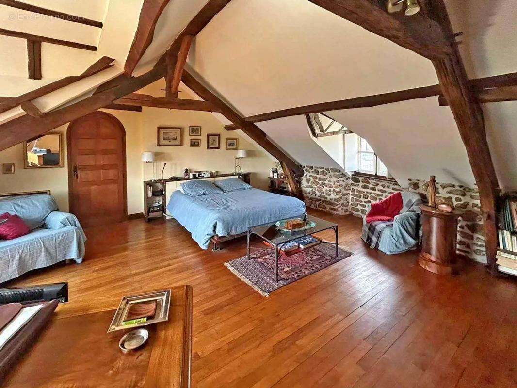 Maison de charme 3/4 chambres à Dampierre-en-Yvelines – 142 m² – 520 000 € - photo 4