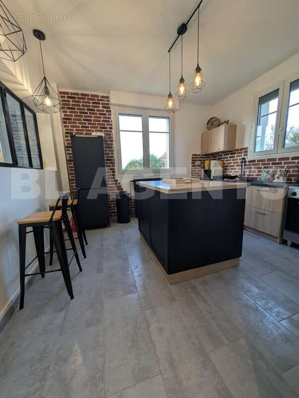 WhatsApp Image 2025-10-27 à 11 - Maison à FORMERIE