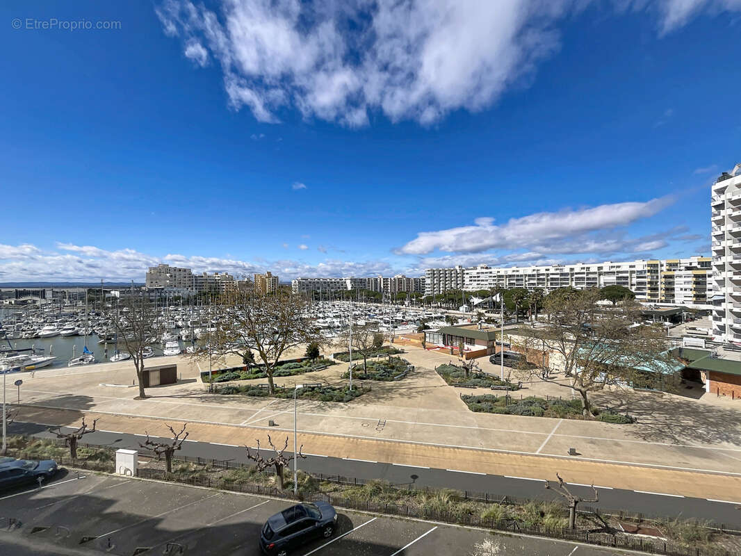 Appartement à MAUGUIO
