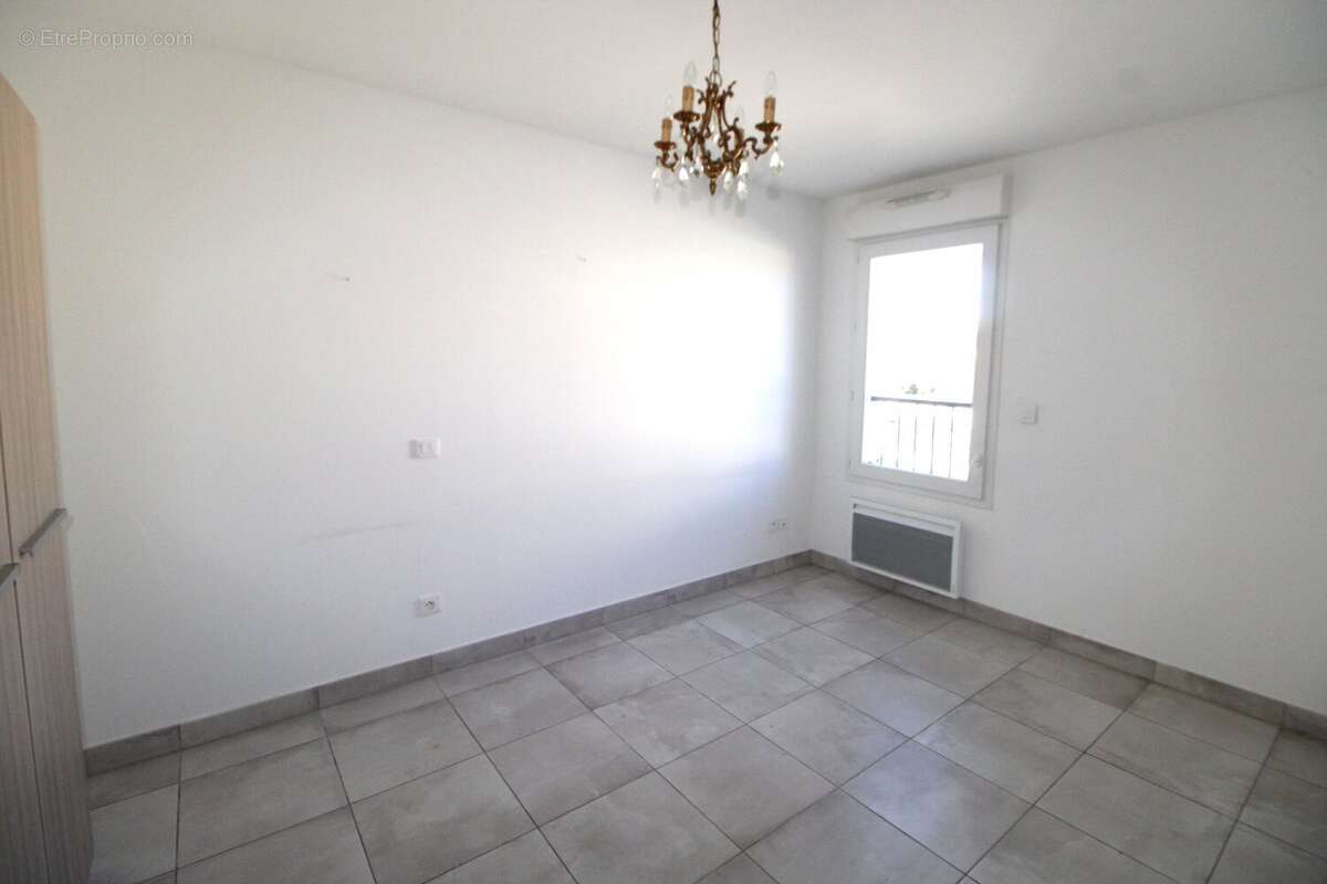 Appartement à MEZE