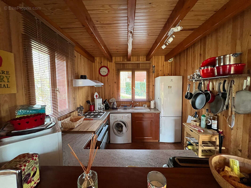 Maison à LACHAPELLE-AUZAC