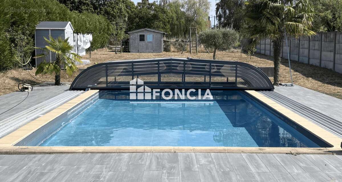 Gidy maison dpe a avec piscine et pergola - photo 2