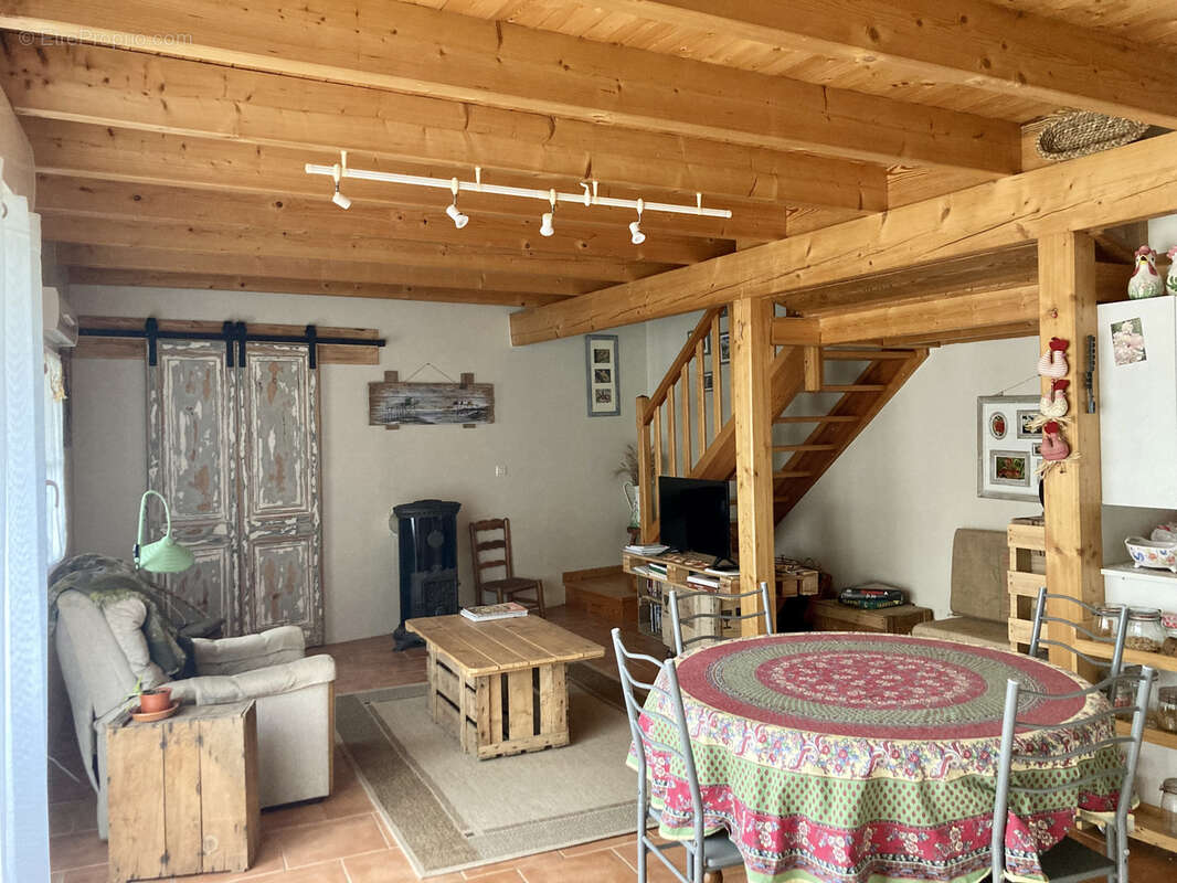 Maison à LE THOU