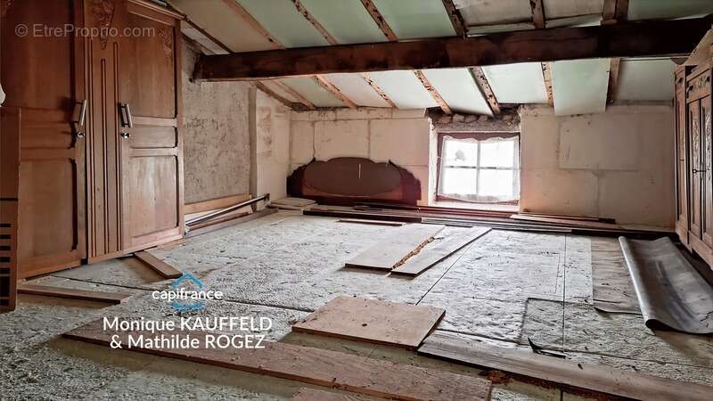 Maison à TOURS-SUR-MEYMONT