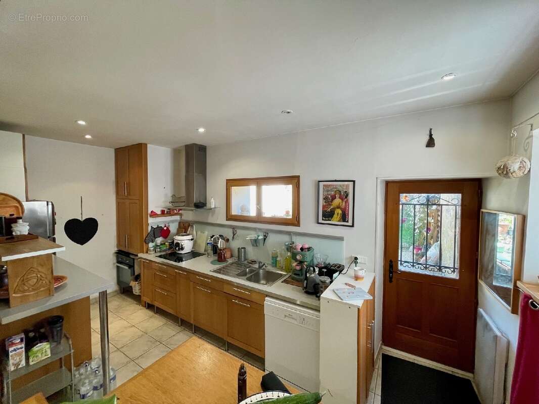 Maison à LA CHAPELLE-LA-REINE