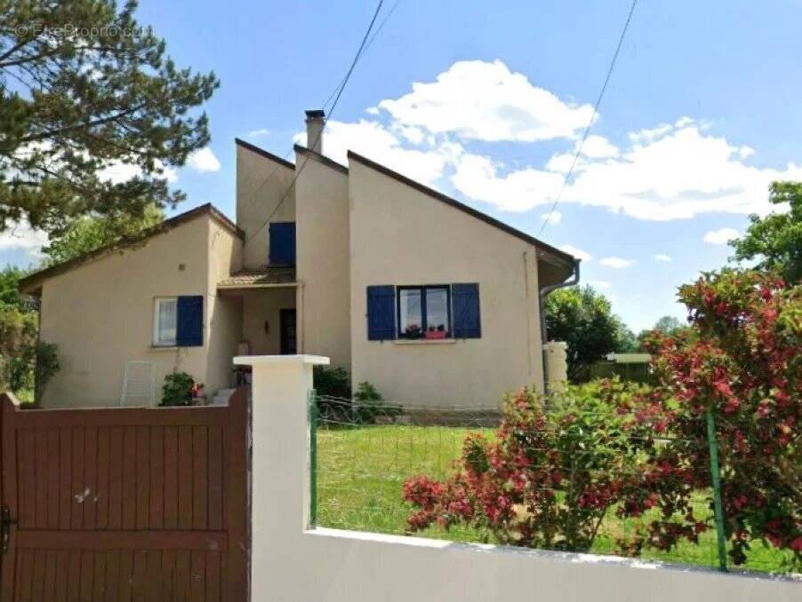 Maison à MONTREUIL-AUX-LIONS