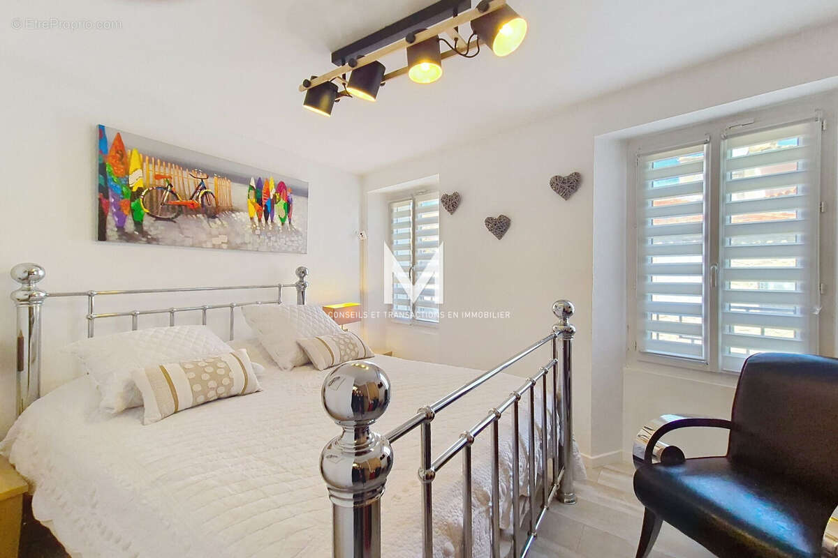 Maison à PLAN-DE-LA-TOUR