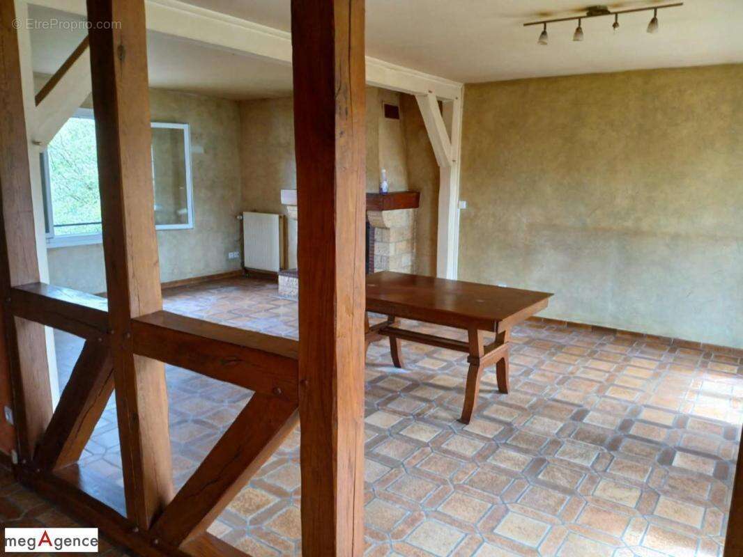 Maison à HUISSEAU-SUR-COSSON