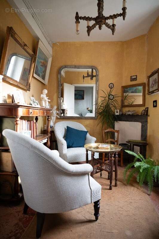 Maison à CADOURS