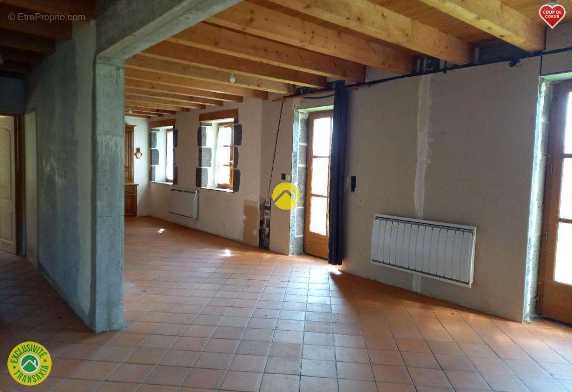 Maison à PIERREFORT