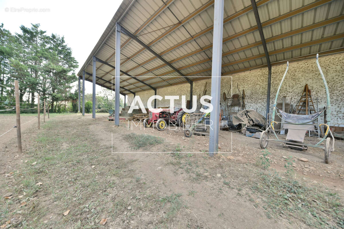 295 m² à Grans  - photo 4