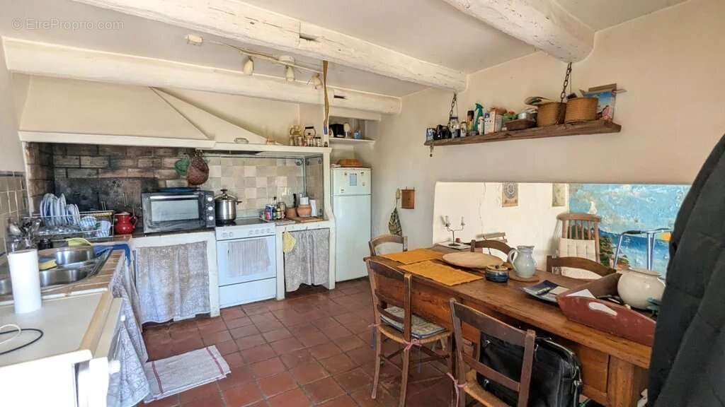 COTIGNAC Maison ancienne sur 4.862m² - photo 13