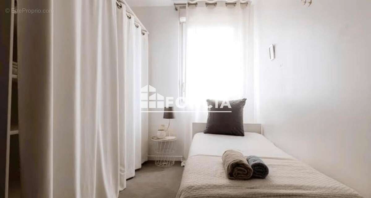 Appartement à FRESNES