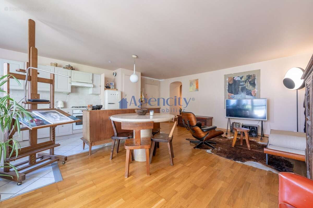 Appartement à LOGNES