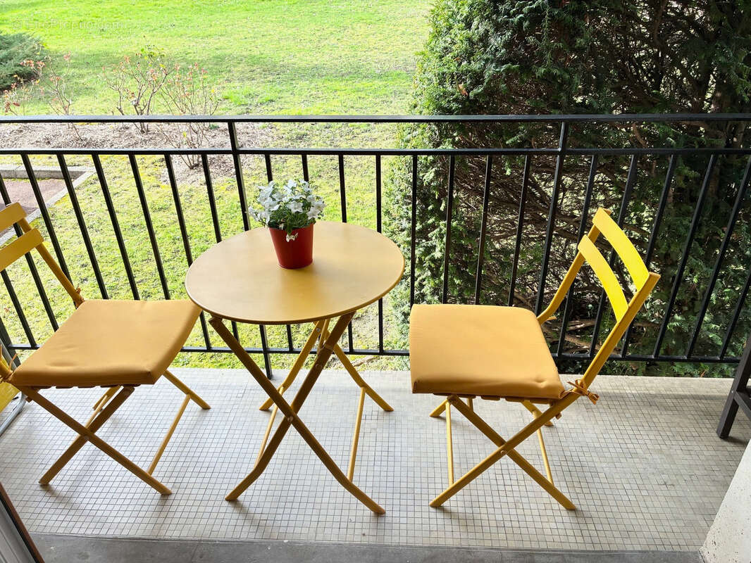 Appartement à ENGHIEN-LES-BAINS