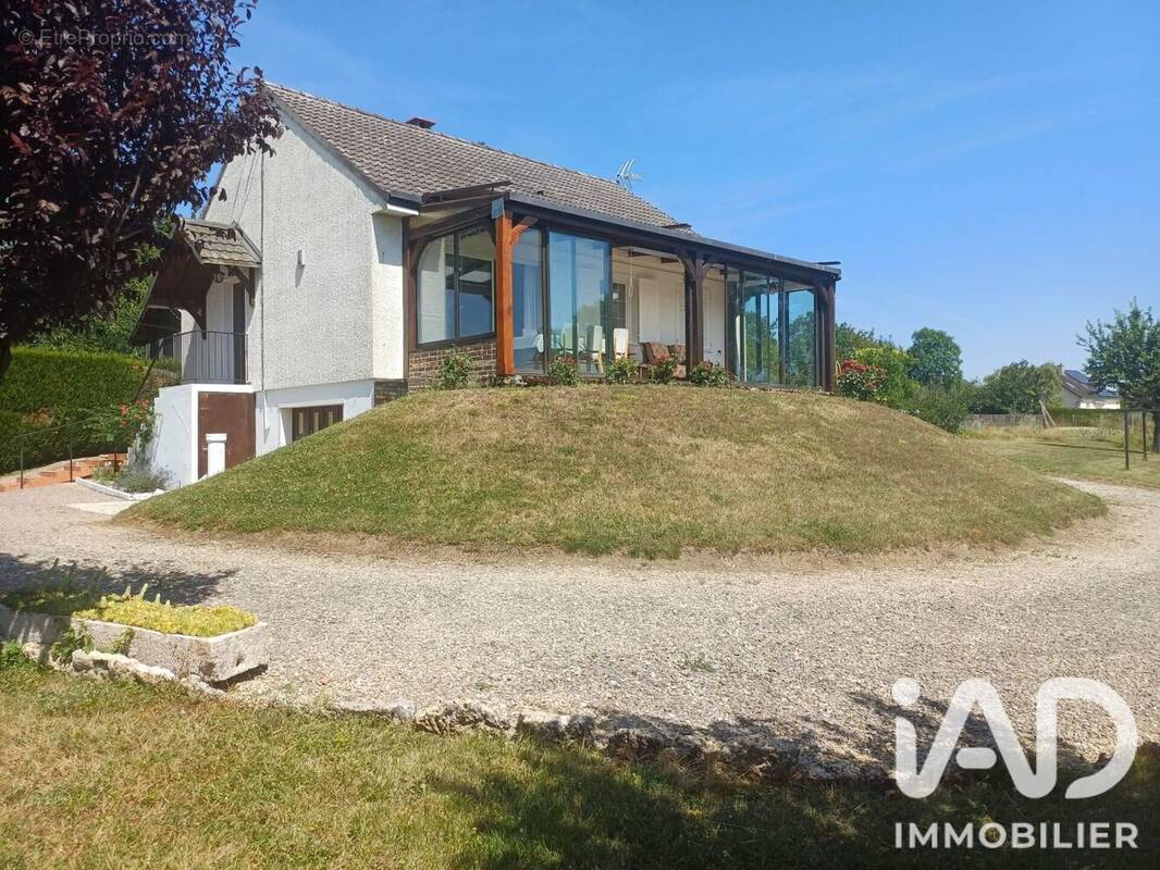 Photo 1 - Maison à CLEREY