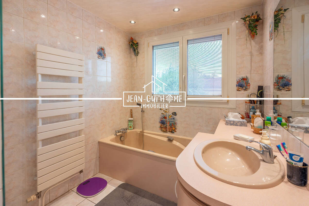 Maison - 163m2 - 5 chambres - 9059m2 de terrain - photo 12