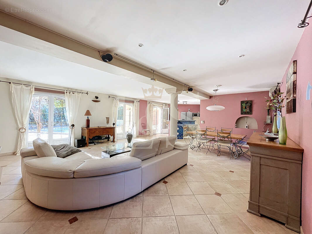 Maison à VAISON-LA-ROMAINE