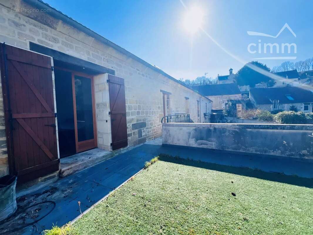 Maison à CIRES-LES-MELLO