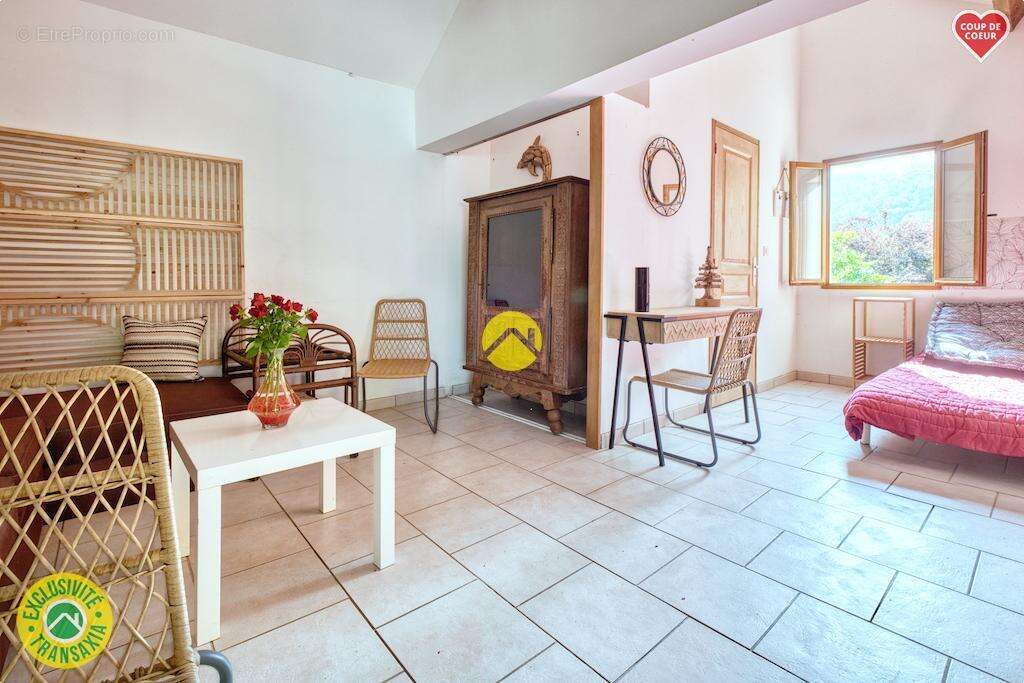 Maison à LES EYZIES-DE-TAYAC-SIREUIL