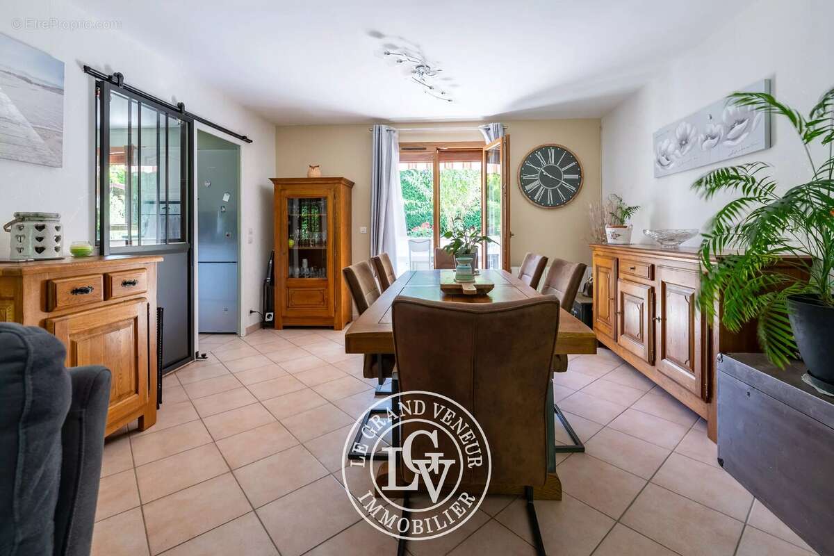Proche barbizon- maison familiale  - 4 chambres - carport double - terrasse - jardin - photo 9
