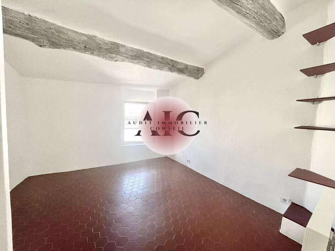 Appartement à FAYENCE