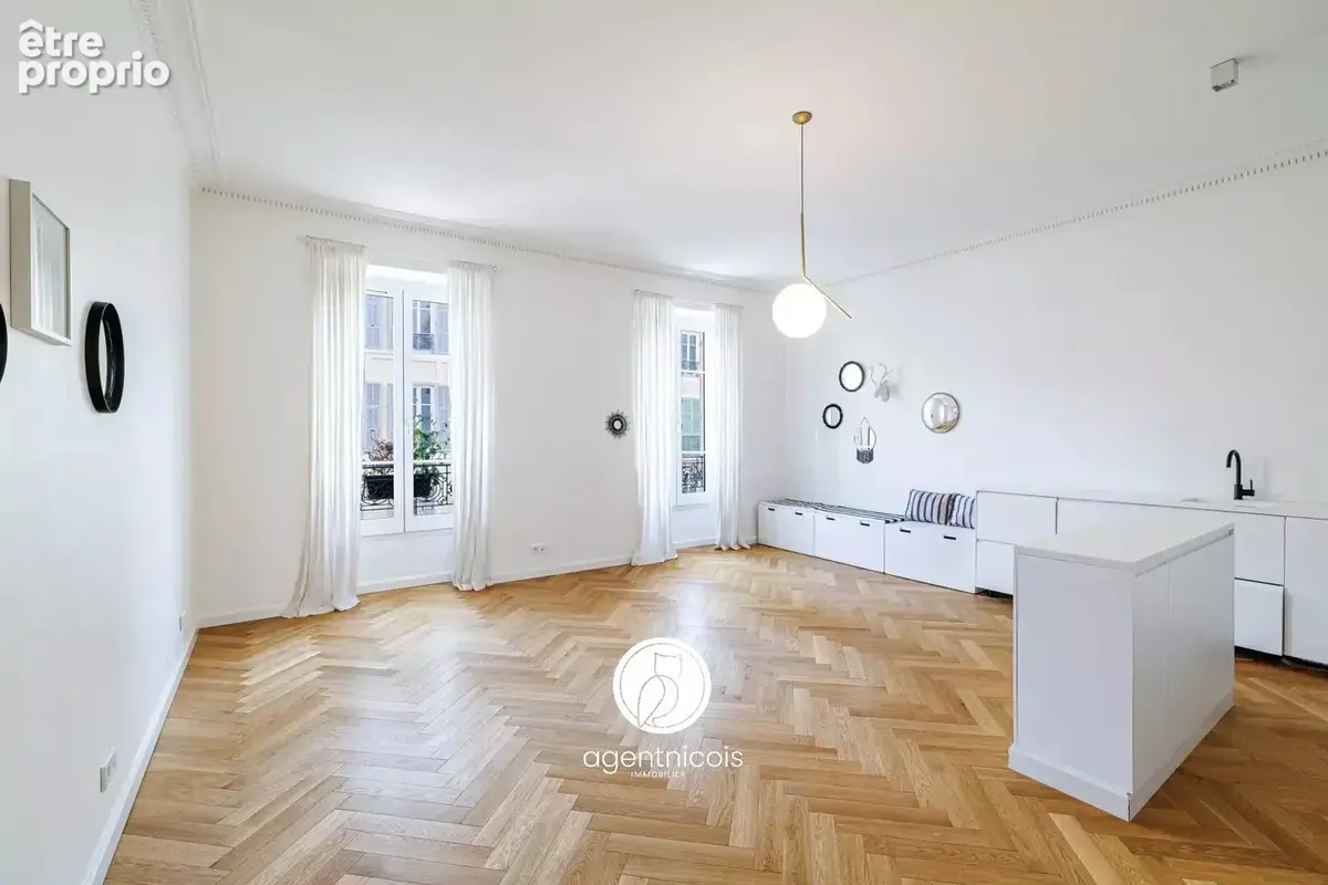Nice // Wilson - Rue Adolphe de Rothschild : 3 pièces / Très bon état / Traversant / lumineux - photo 5