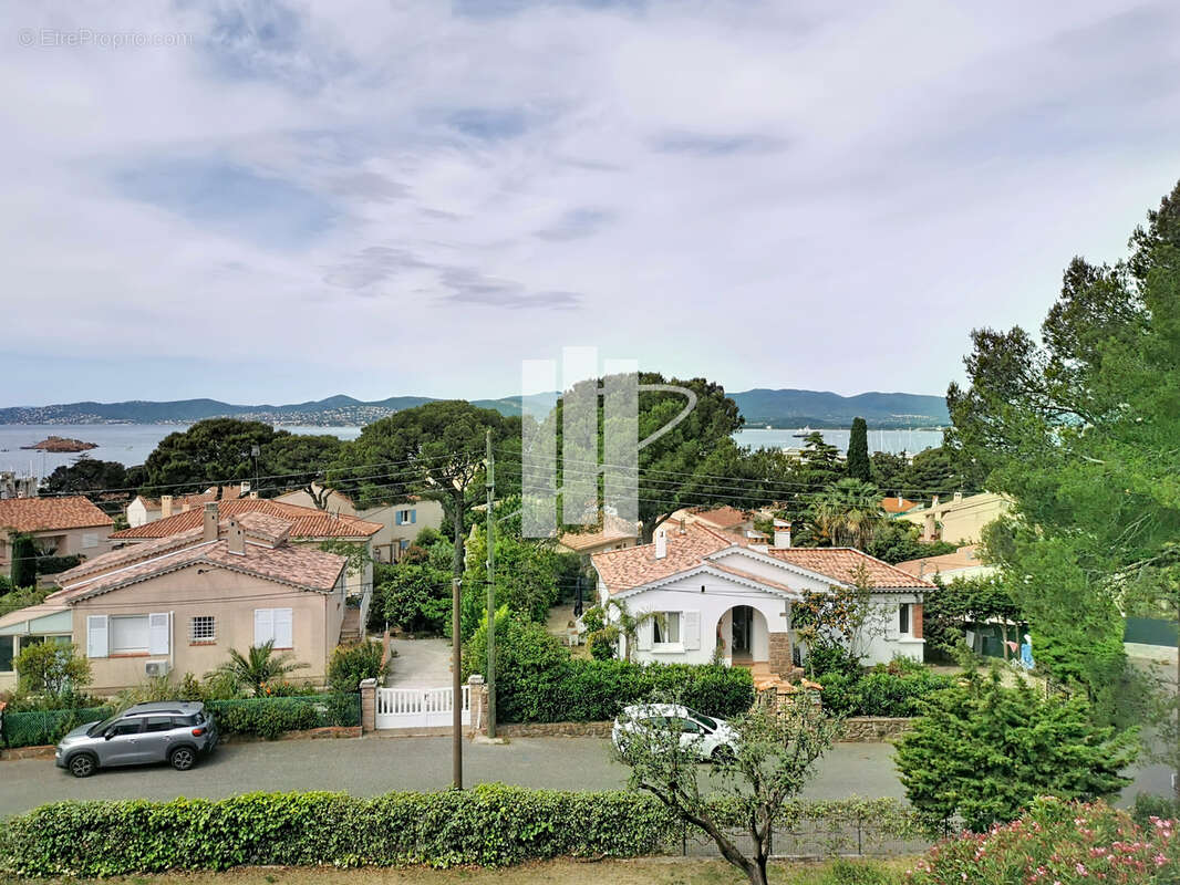 Appartement à SAINT-RAPHAEL