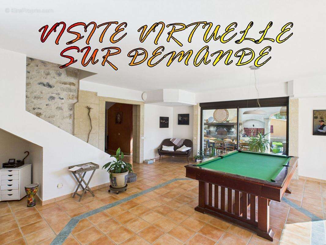 Maison à ALBA-LA-ROMAINE