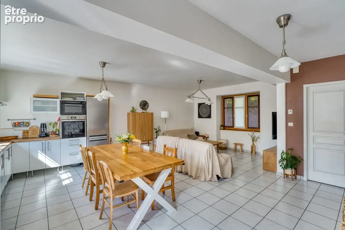 Maison 4 pièces 125 m² à vendre à Cremieu (38460) - photo 5
