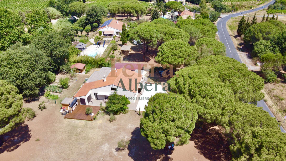 Maison à LAROQUE-DES-ALBERES