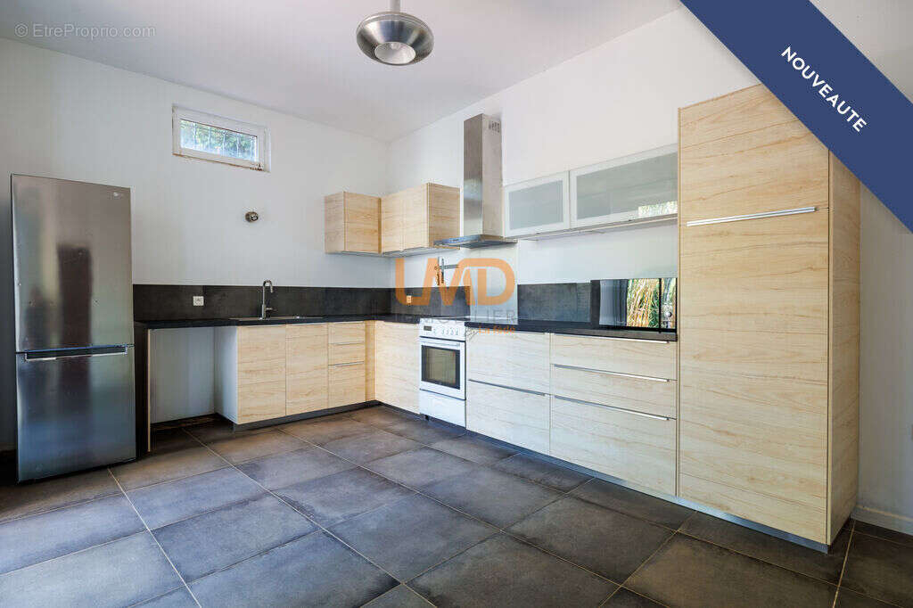 Ceyreste - Maison Familiale -  5P - 188 M2 + Studio indépendant - photo 6