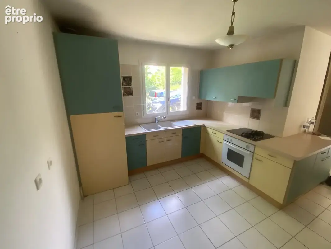 Maison centre - photo 13