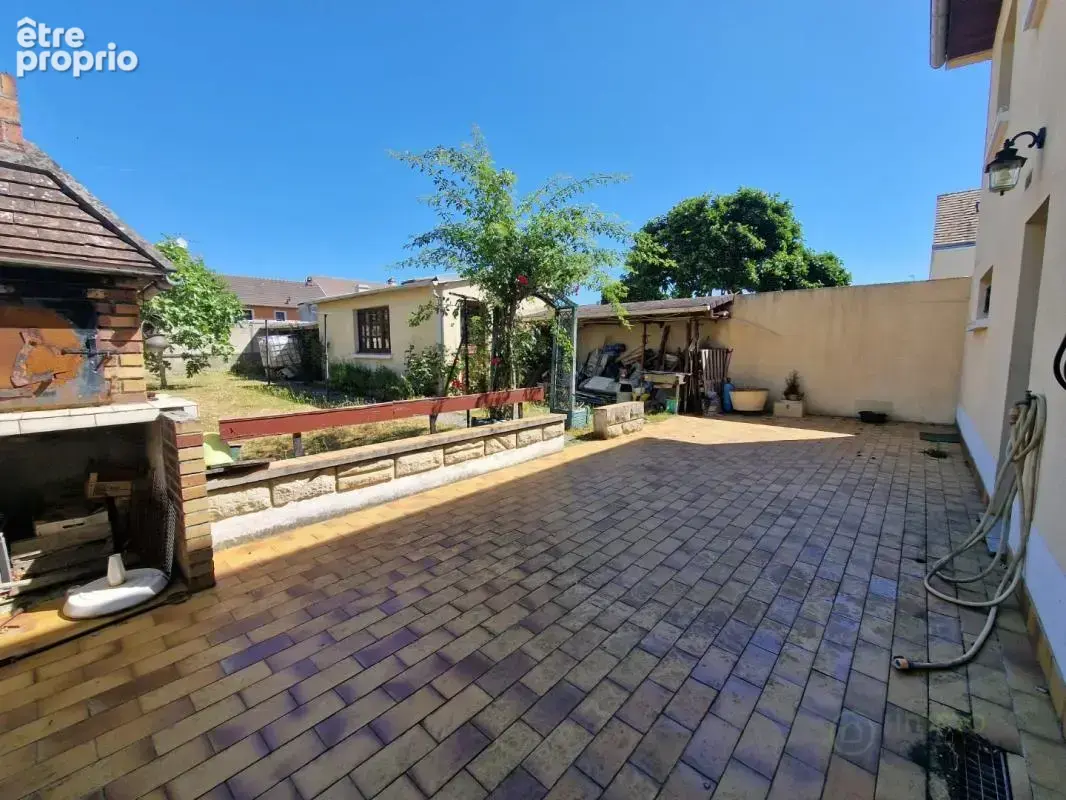 Maison 8 pièces 162 m² à vendre à Pontault-Combault (77340) - photo 4
