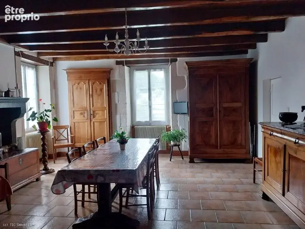 Maison En Pierre Rénovée Avec 4 Chambres - photo 8